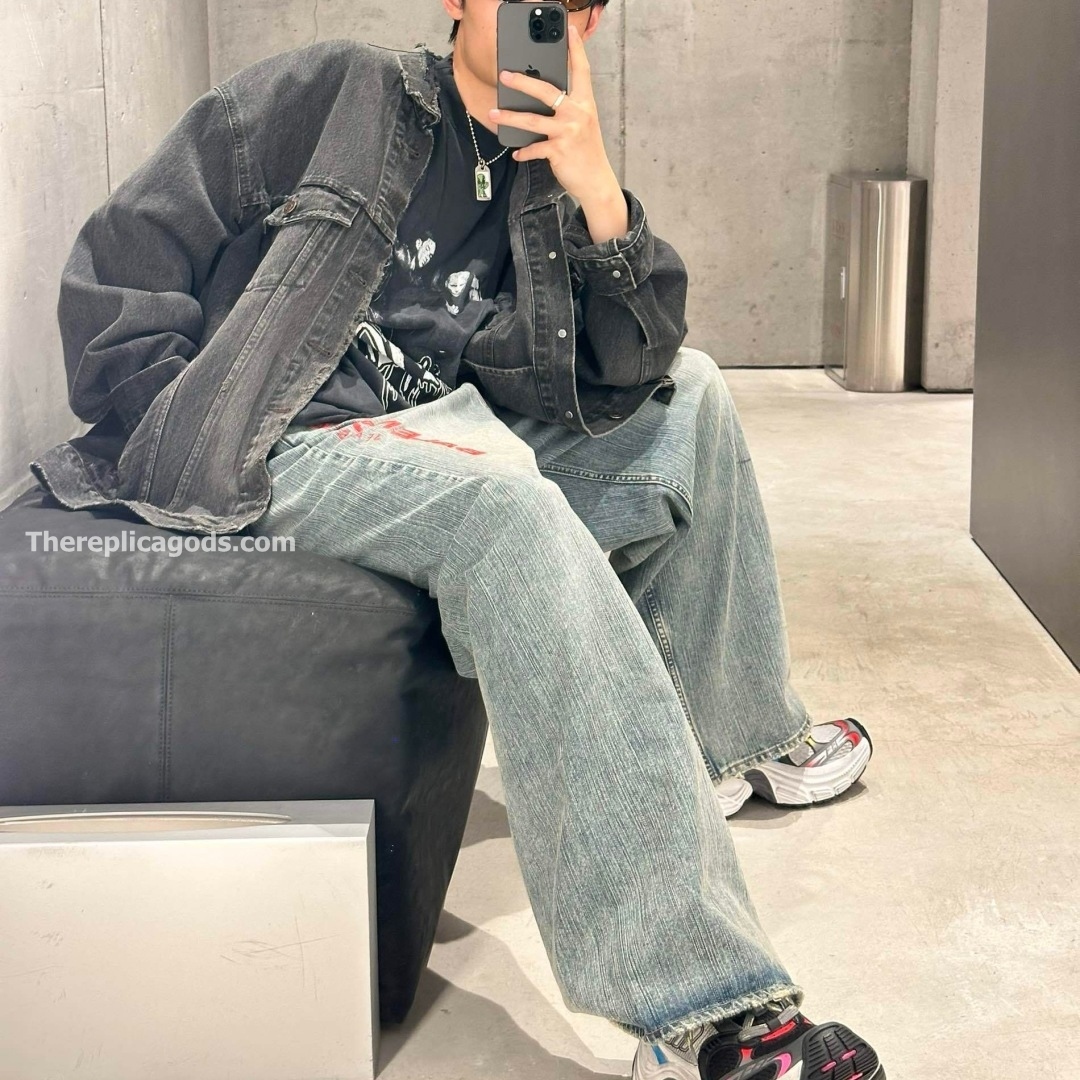 BAGGY PANTS IN STAINED IN LIGHT BLUE - TP598