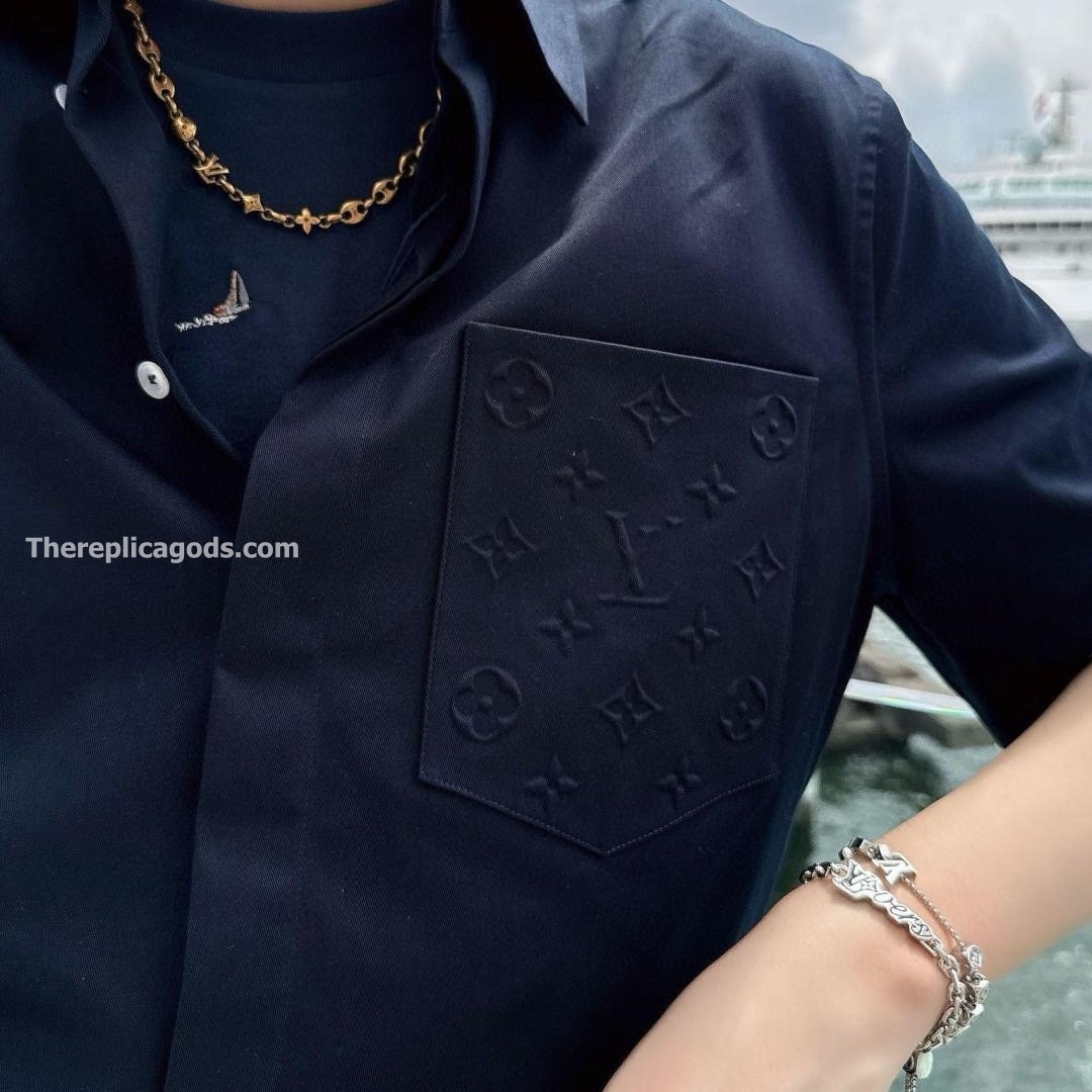 MONOGRAM POCKET SHORT-SLEEVED SHIRT IN BLUE - SH360