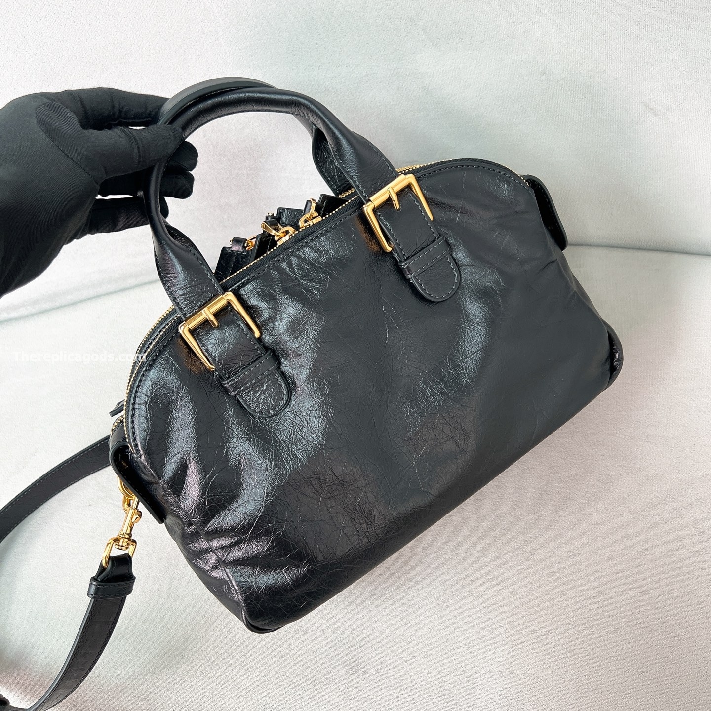 SMALL GRAND TOUR BOWLING BAG BLACK CRINKLED CALFSKIN