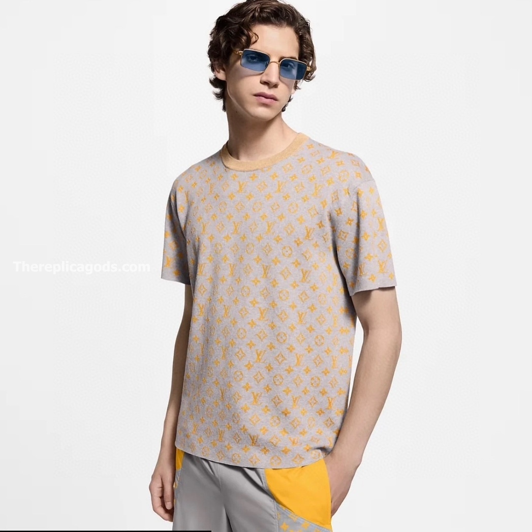 MONOGRAM SHORT-SLEEVED CREWNECK MONOGRAM JACQUARD - TP664