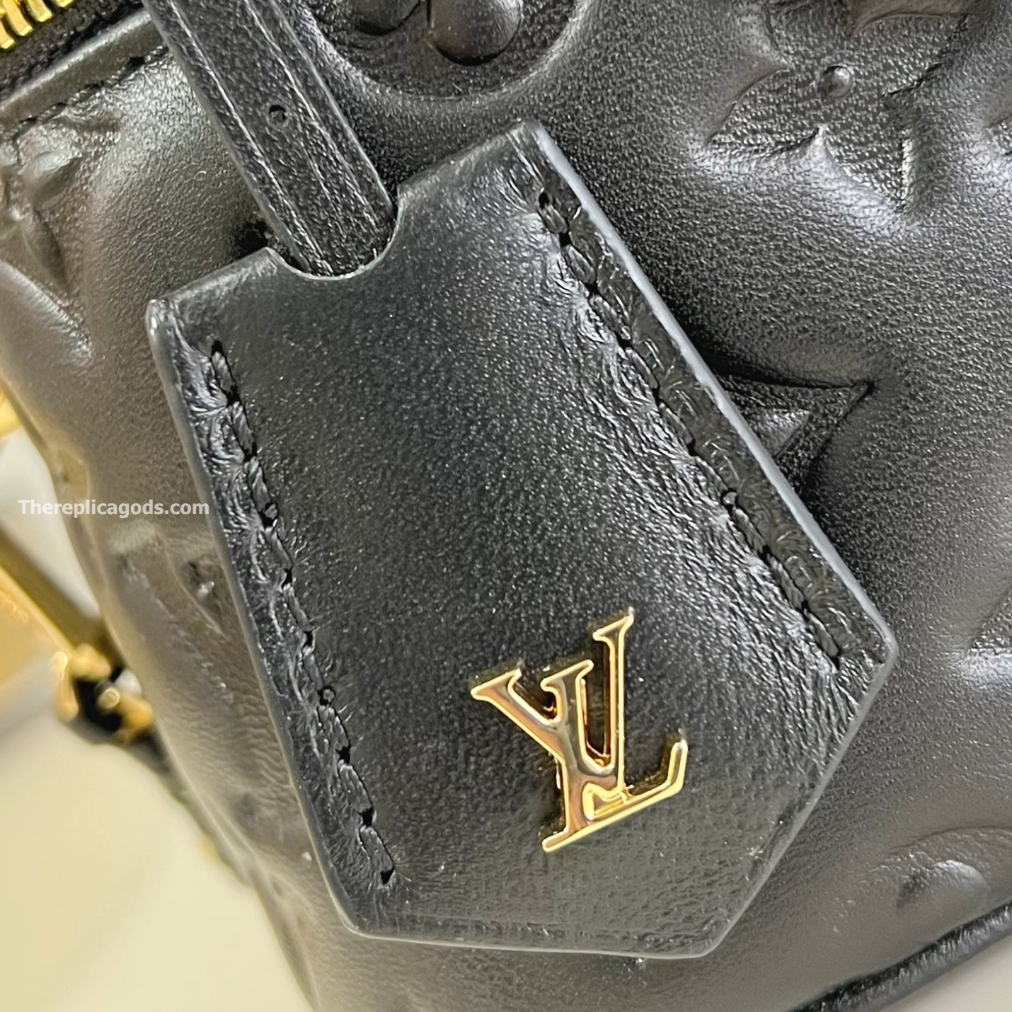 VANITY PM BAG IN BLACK M25123