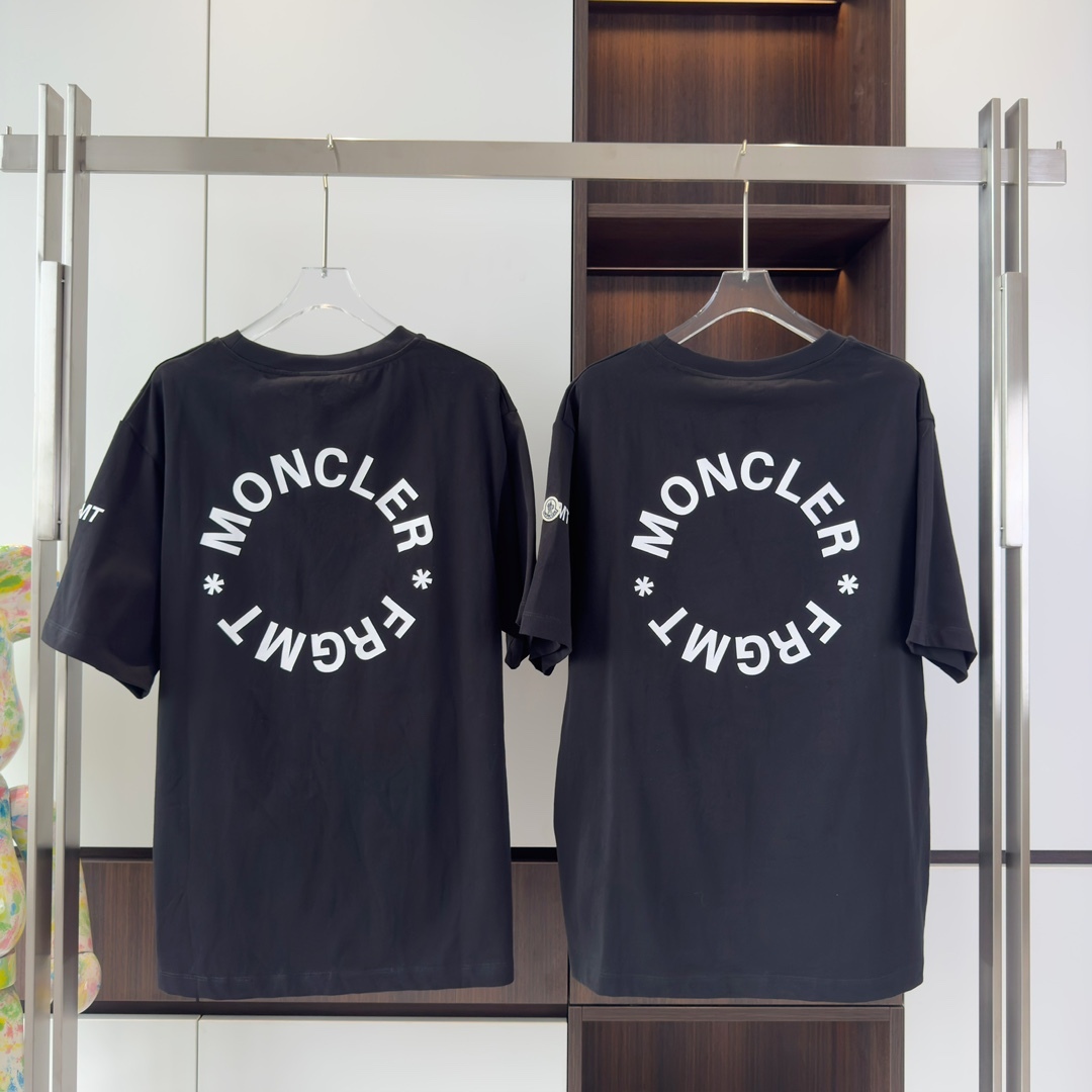 x FRGMT MAXI LOGO COTTON T-SHIRT IN BLACK - TP623