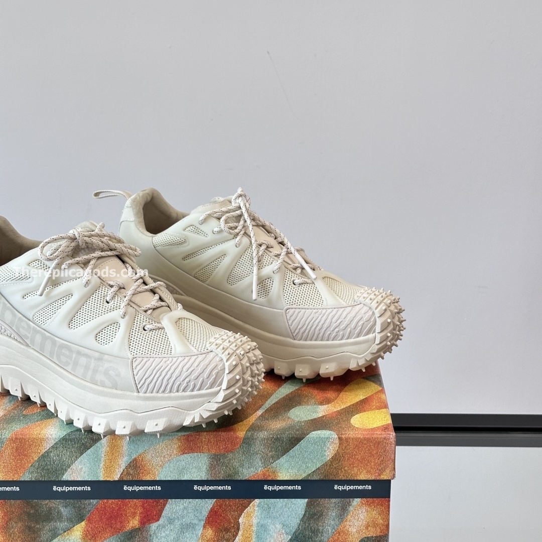 TRAILGRIP AMOEBA TRAINERS IN WHITE - MC34