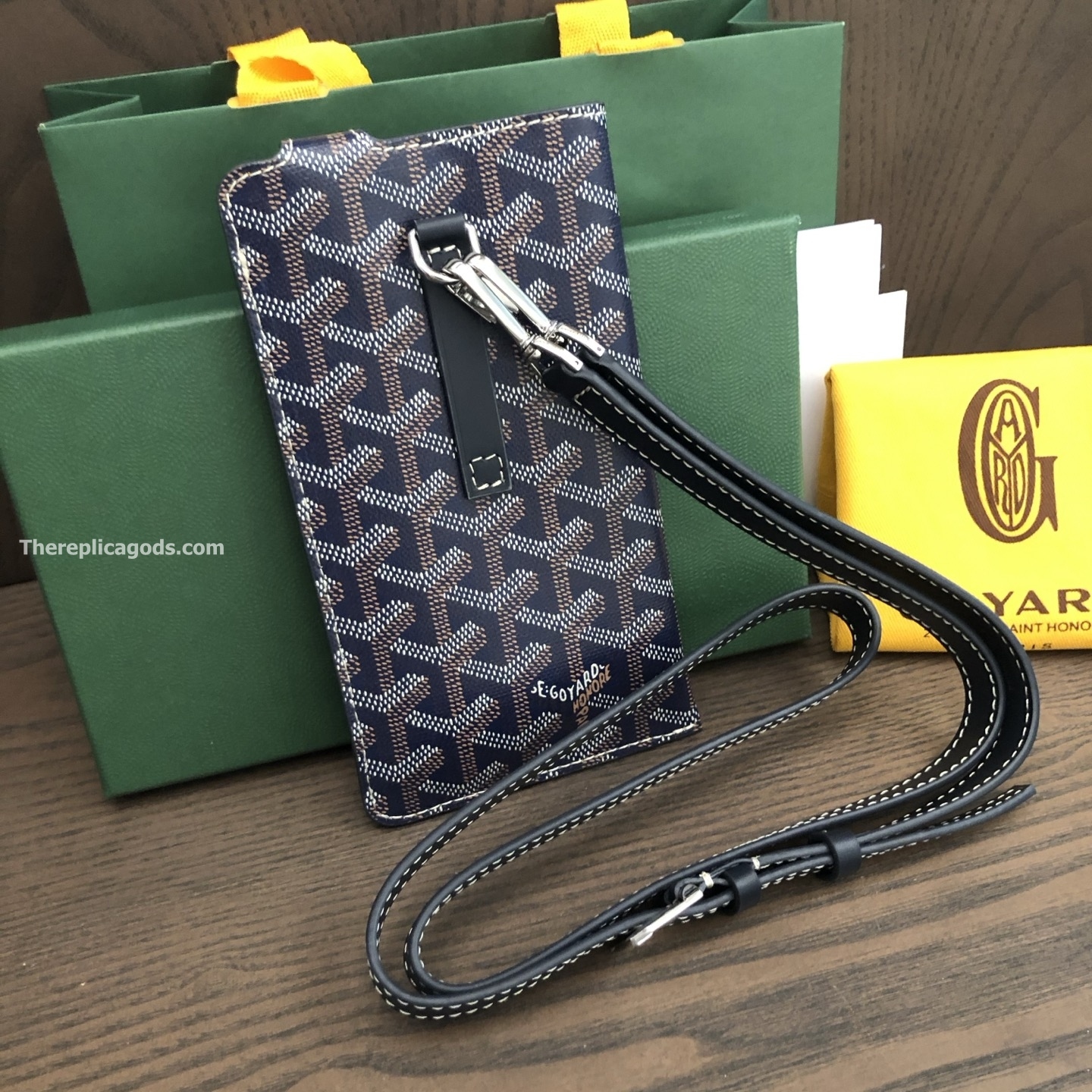 MONTMARTRE GM CASE IN NAVY BLUE