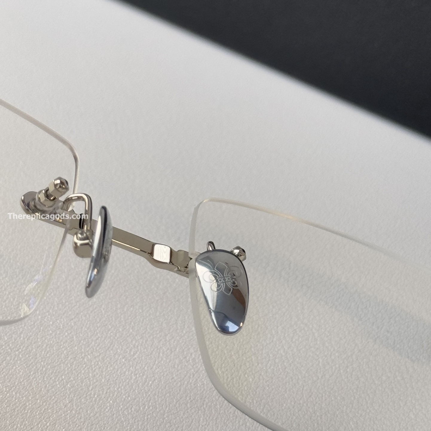 DEEP II GLASSES IN SILVER - SG209