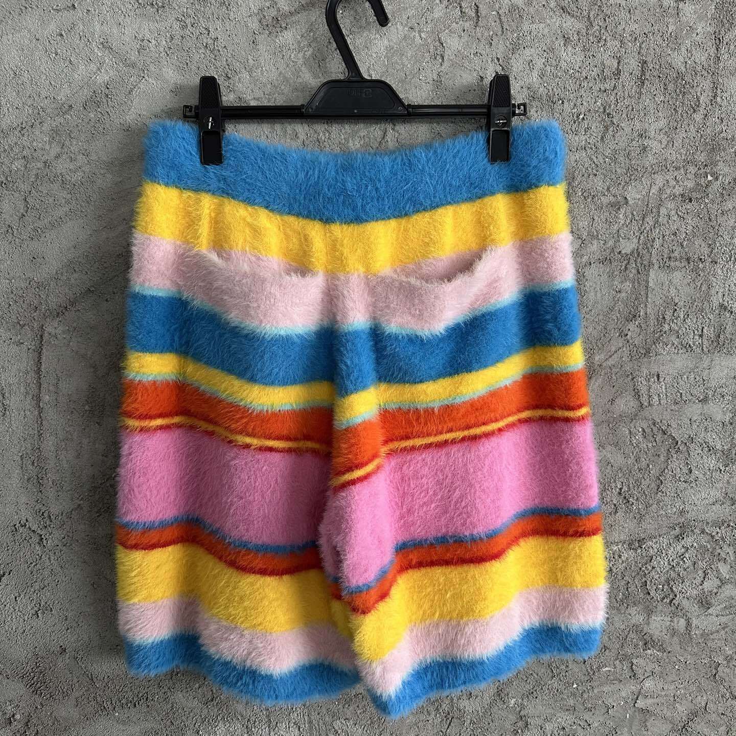 STRIPED SHORTS IN MULTICOLOR - TP687