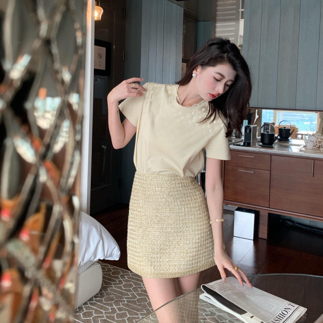 MONOGRAM GRADIENT T-SHIRT IN LIGHT BEIGE - TP586
