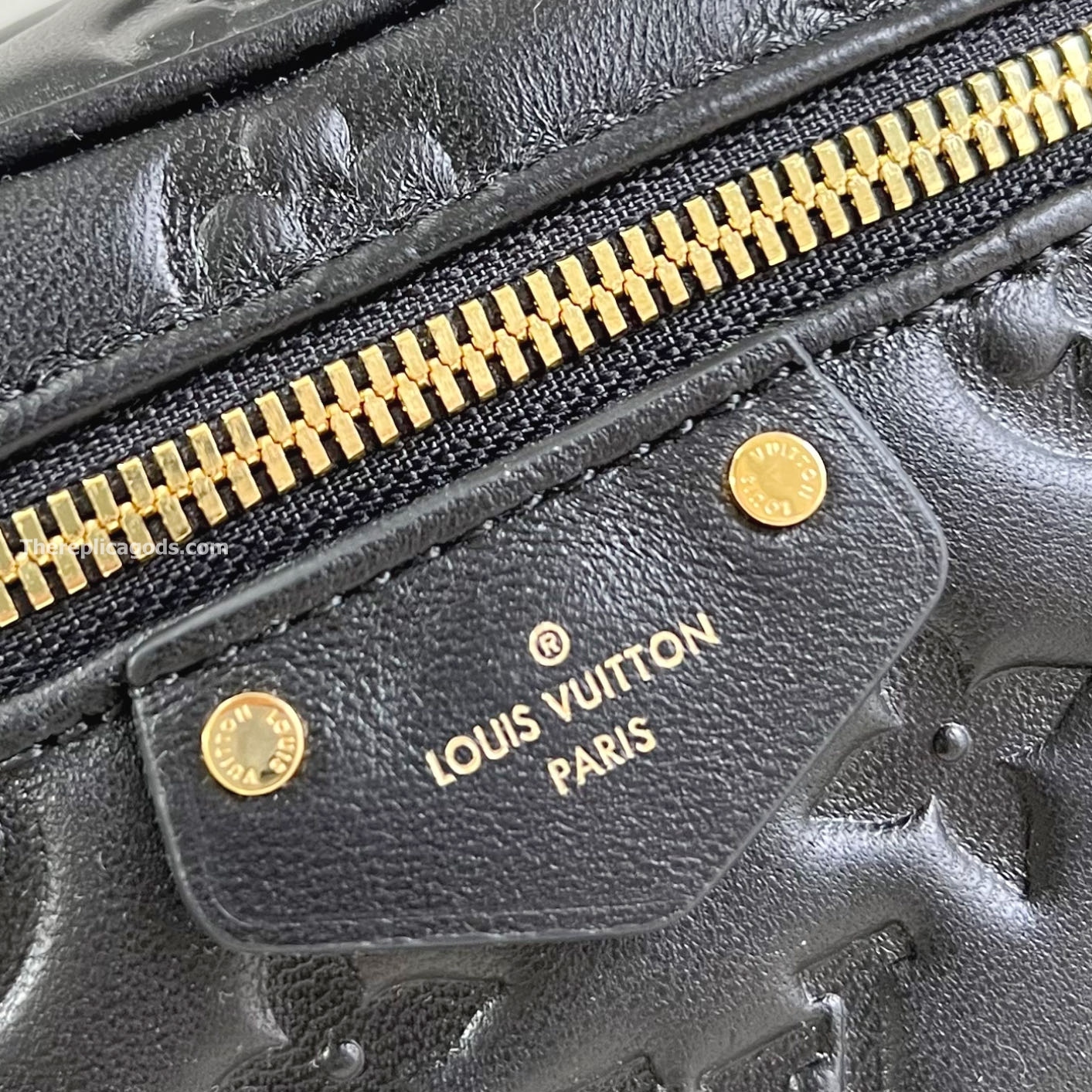 VANITY PM BAG IN BLACK M25123