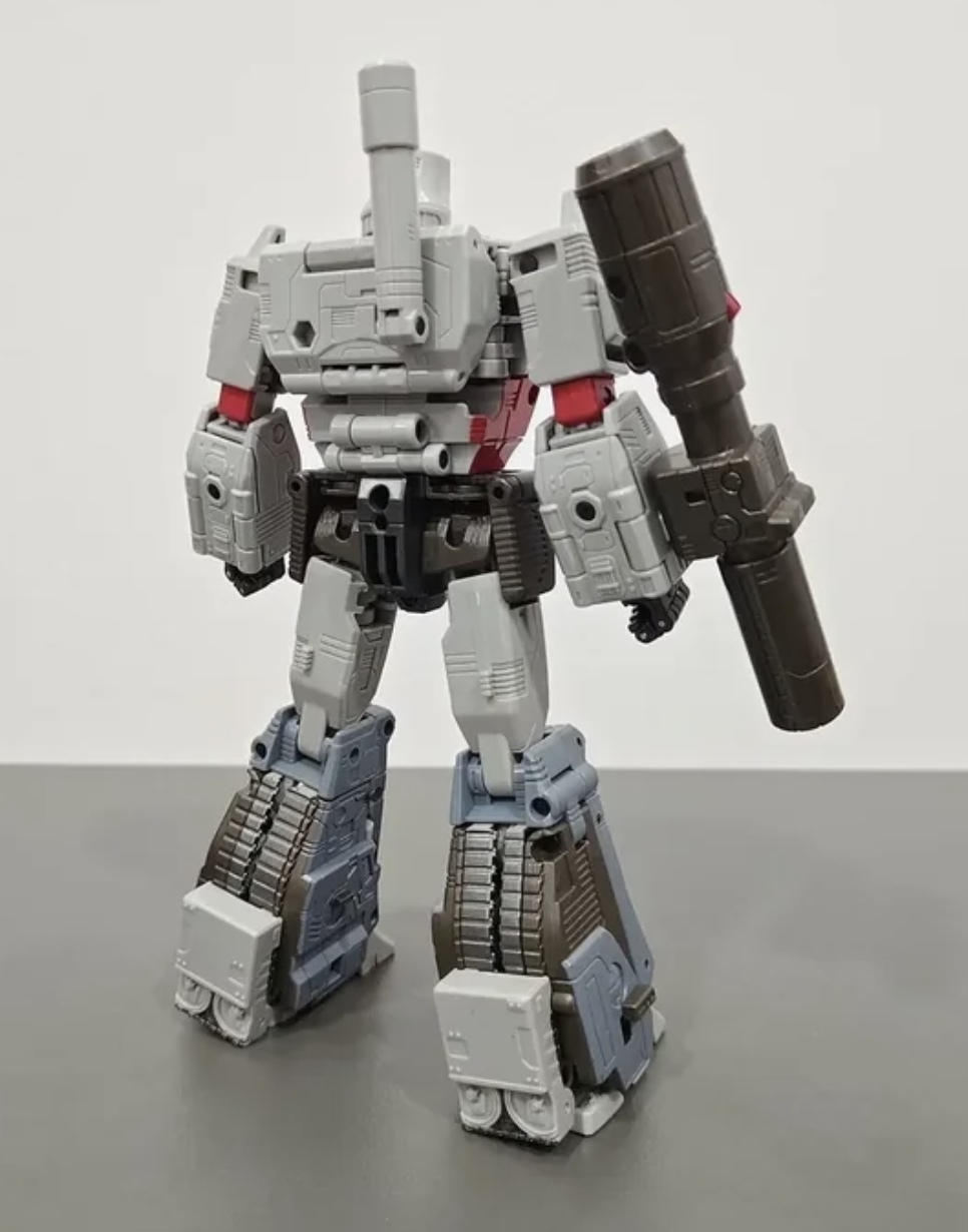 yq9c3mmmb64.jpg