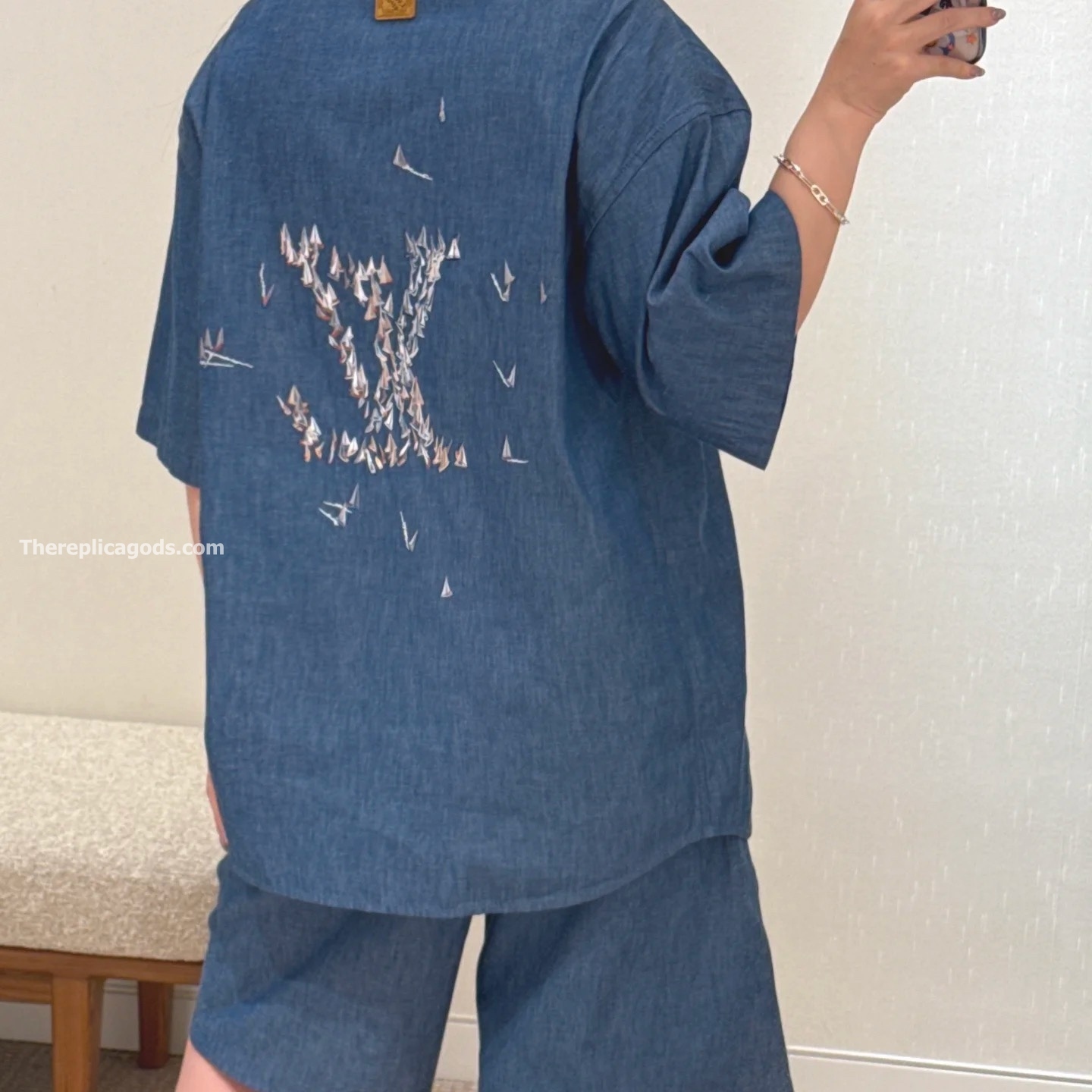 EMBROIDERED CHAMBRAY SHORT-SLEEVED SHIRT - SH355