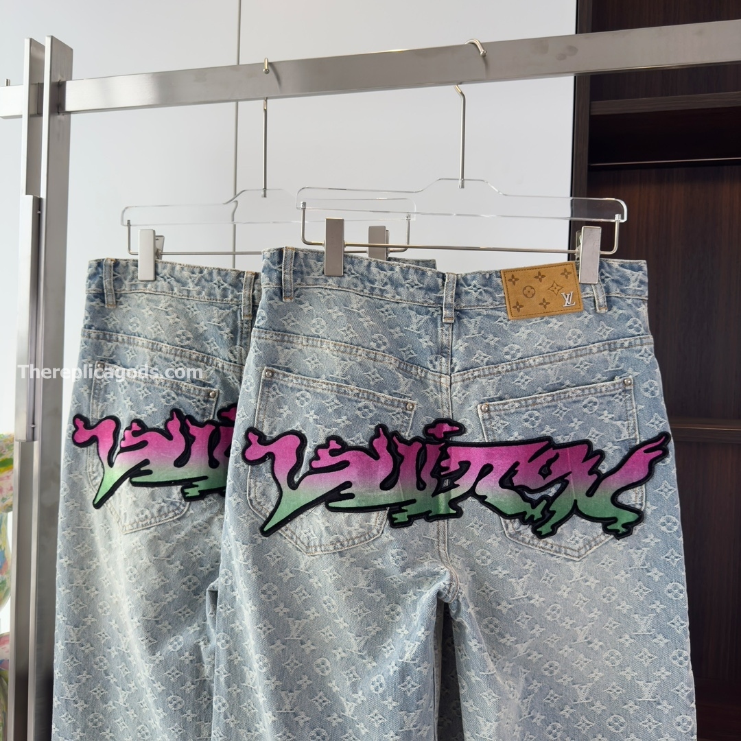 GRAFFITI PRINTED DENIM BAGGY PANTS - TP650