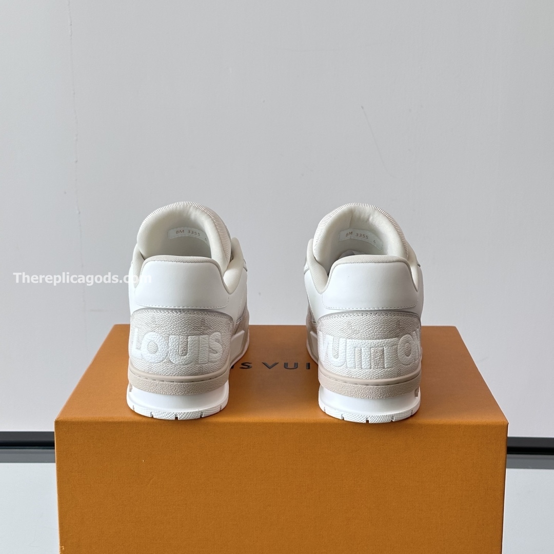 TRAINER SNEAKERS IN BEIGE- LV955