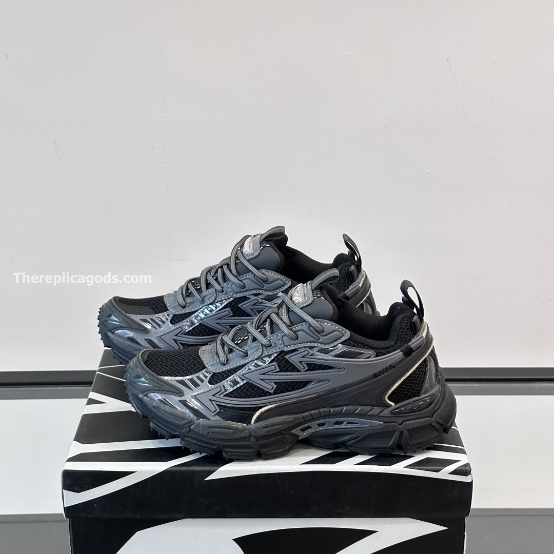 BE RIGHT BACK SNEAKERS IN BLACK - OW63