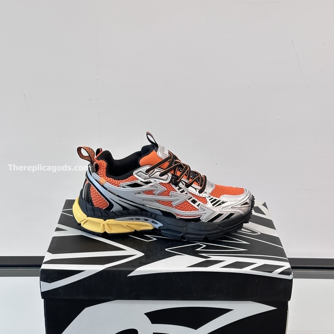 BE RIGHT BACK SNEAKERS IN GREY AND ORANGE - OW64