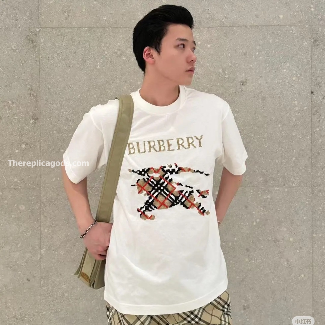 CROSS STITCH EKD​ COTTON T-SHIRT IN WHITE - TP588