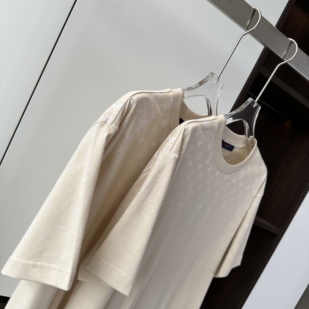 MONOGRAM GRADIENT T-SHIRT IN LIGHT BEIGE - TP586