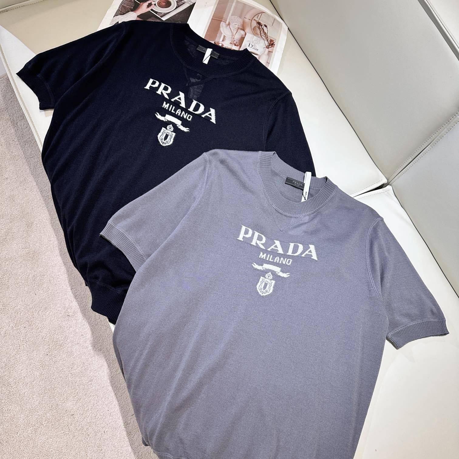 LOGO-INTARSIA KNITTED SHORT-SLEEVE T-SHIRT IN BLACK - TP573