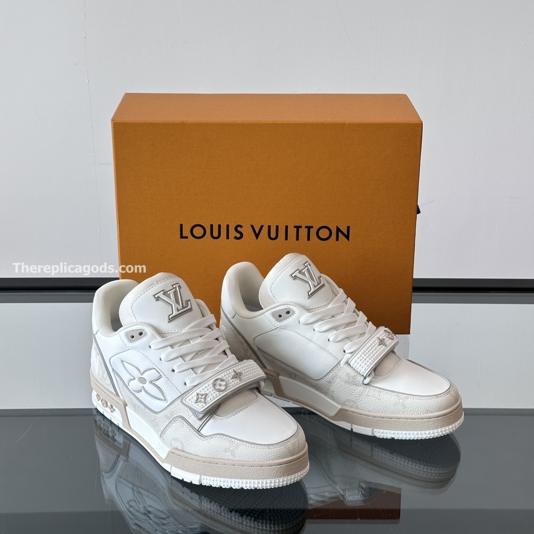 TRAINER SNEAKERS IN BEIGE- LV955