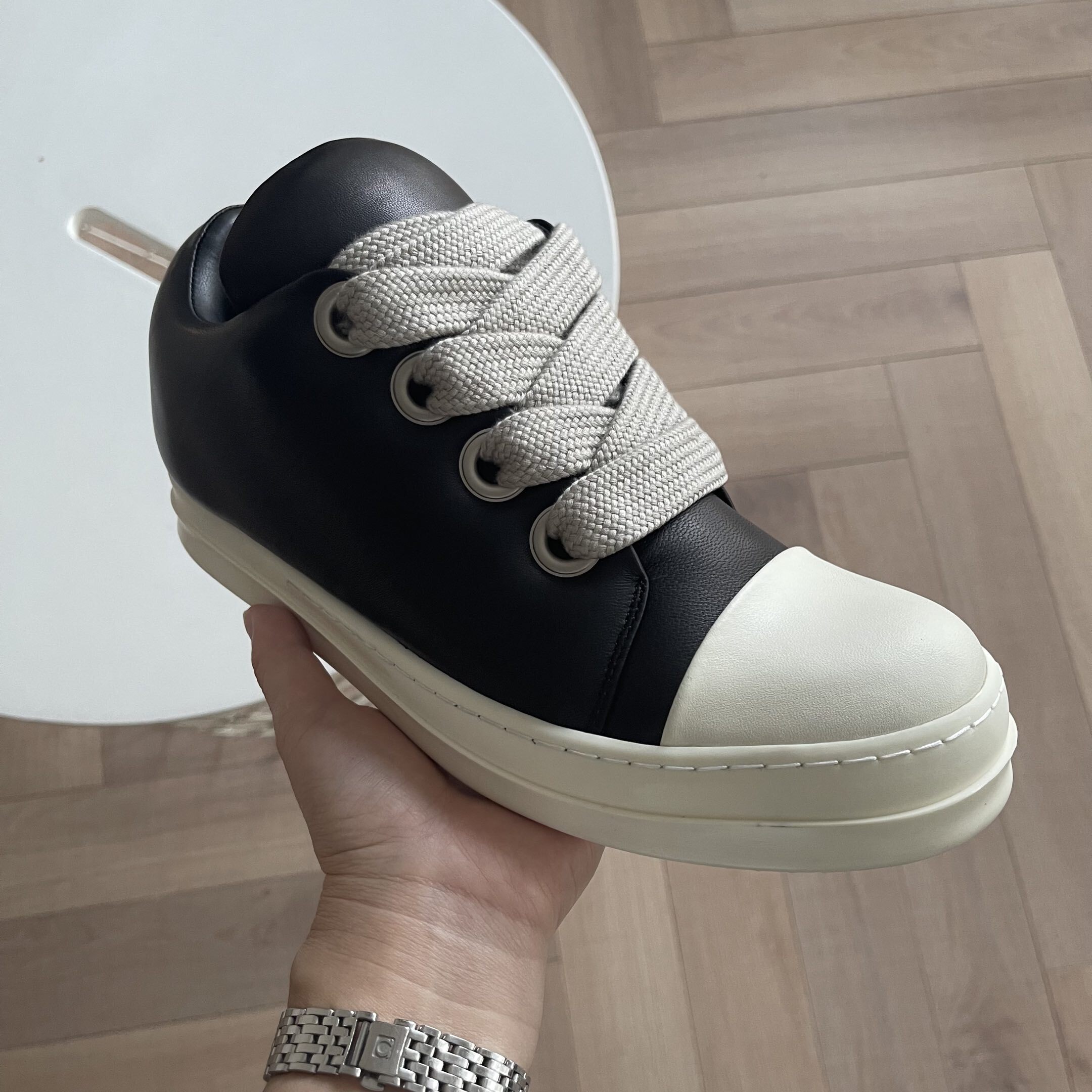 JUMBO LACE PADDED LOW SNEAKERS - RO37