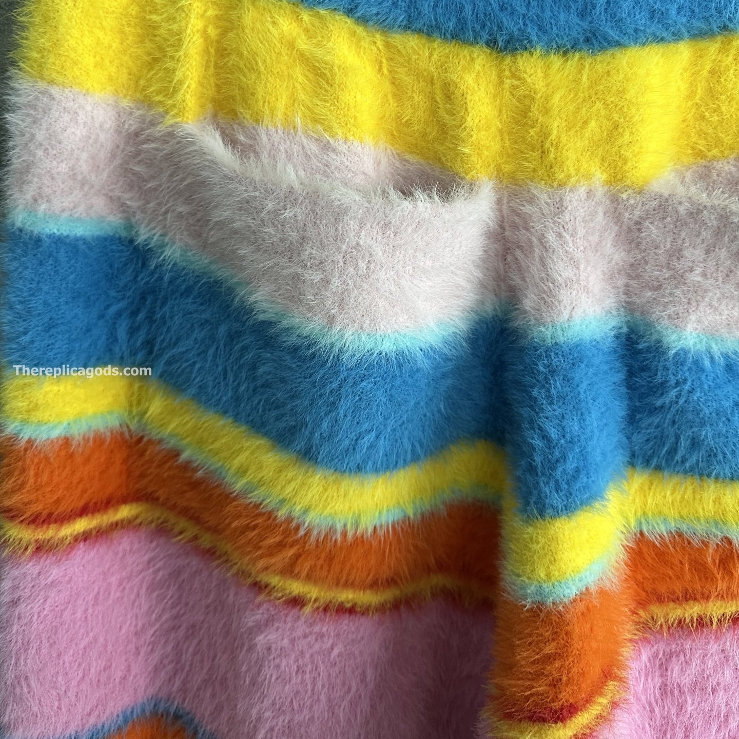 STRIPED SHORTS IN MULTICOLOR - TP687