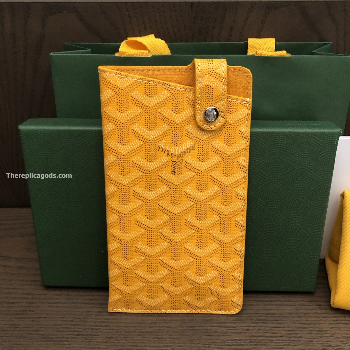 MONTMARTRE GM CASE IN YELLOW