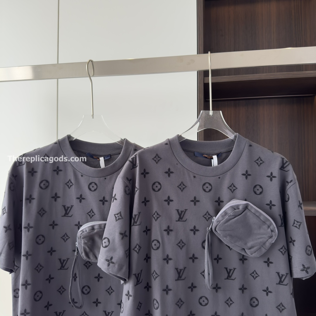 HOOK AND LOOP MONOGRAM SHORT-SLEEVE T-SHIRT IN GREY - TP646