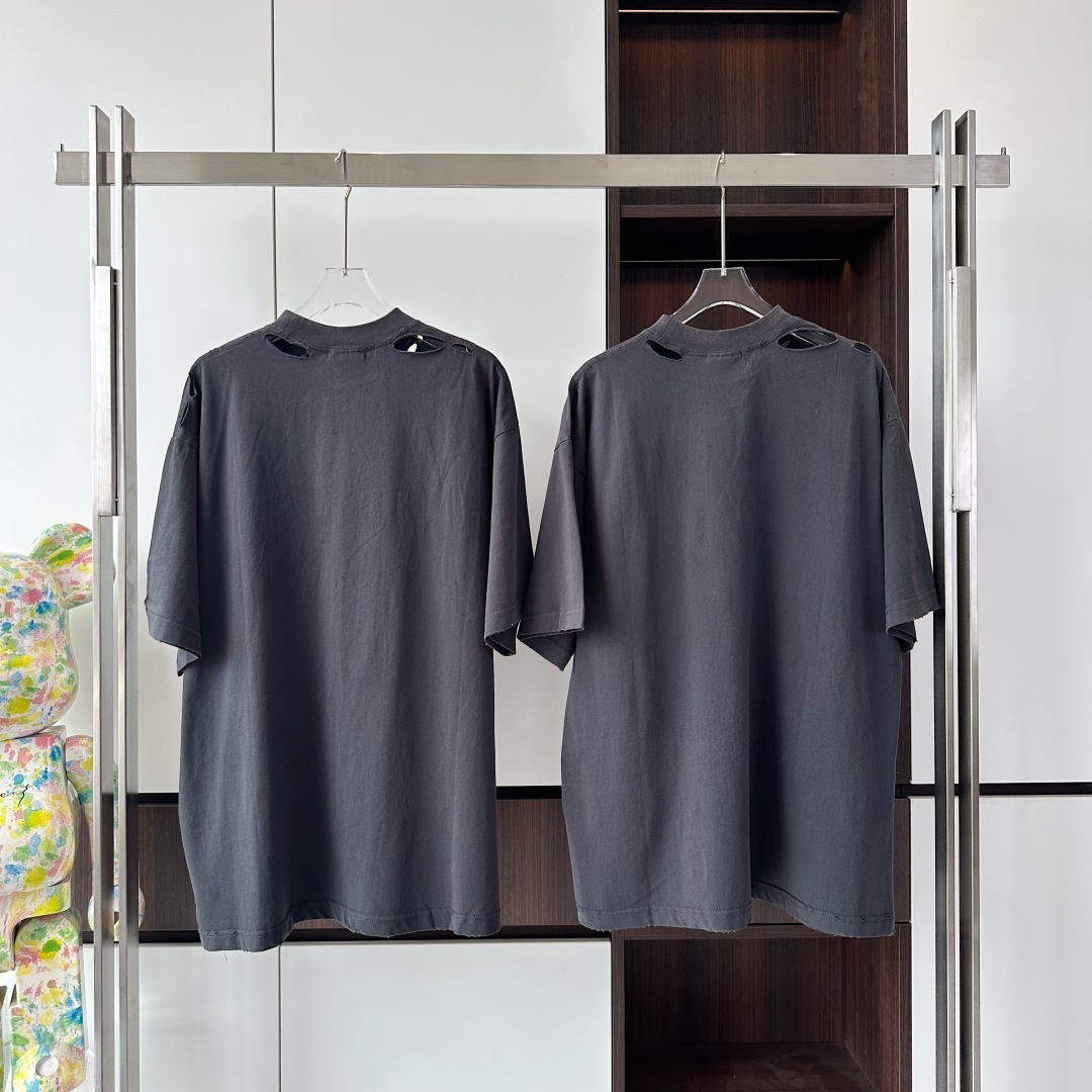 INTERNATIONAL T-SHIRT MEDIUM FIT IN FADED BLACK - TP622