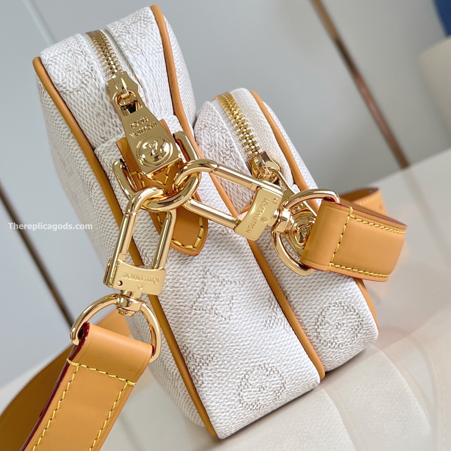 NIL CROSSBAG OFF-WHITE MONOGRAM HERITAGE CANVAS M14682