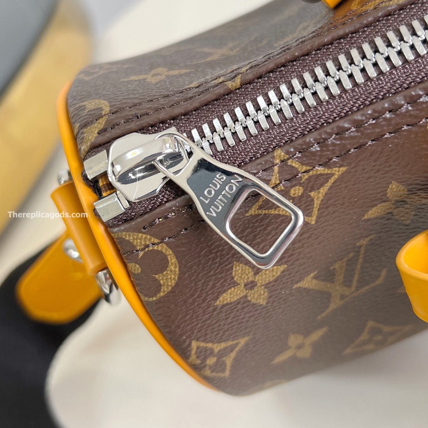 KEEPALL BANDOULIERE 25 BAG SAFRAN YELLOW MONOGRAM MACASSAR M12733