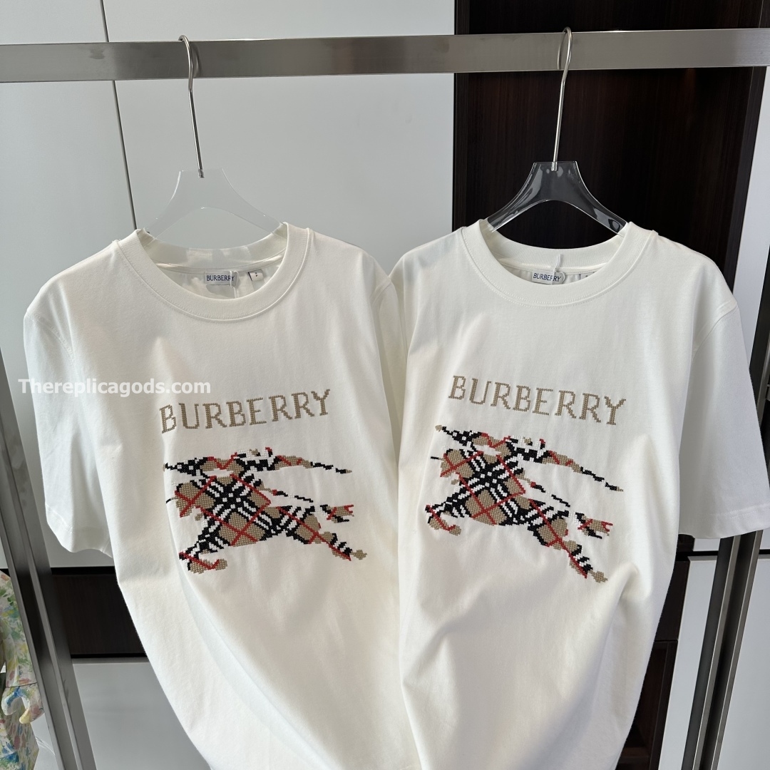 CROSS STITCH EKD​ COTTON T-SHIRT IN WHITE - TP588