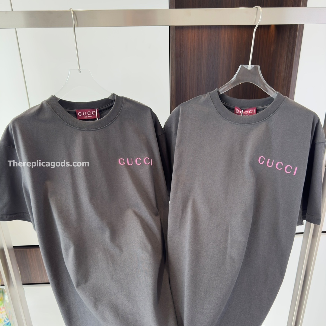 LOGO PRINTED COTTON T-SHIRT IN BLACK - TP609