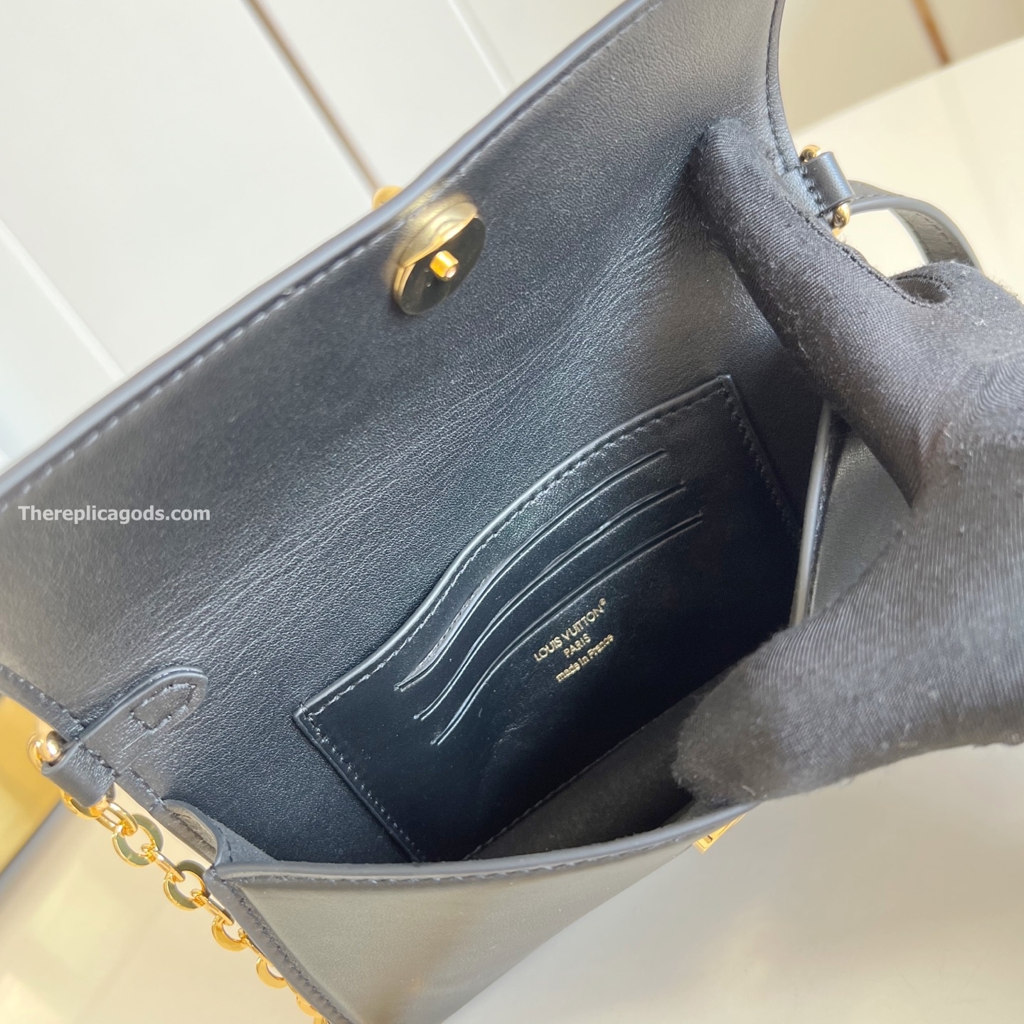 WALLET ON CHAIN LV BLOOM IN BLACK M14564