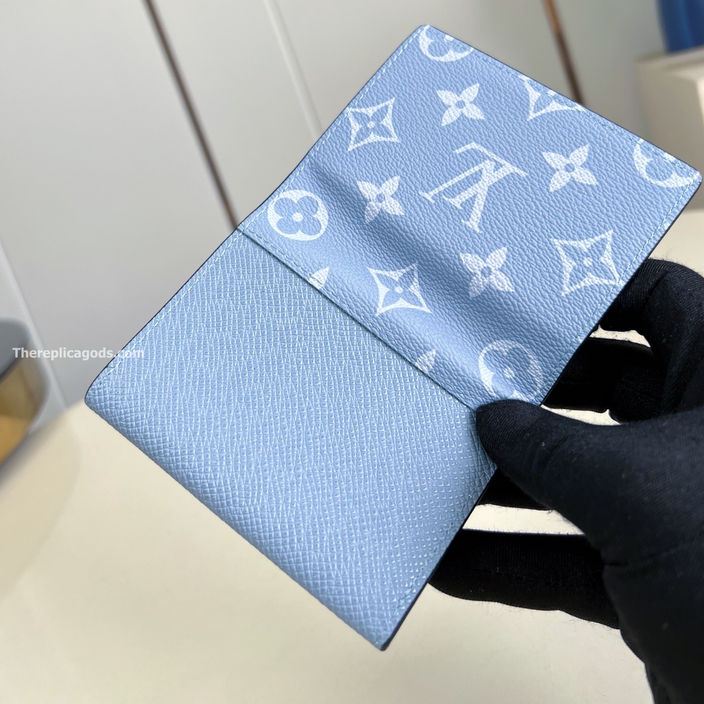 ENVELOPE BUSINESS CARD HOLDER BLUE TAIGARAMA LEATHER M14118