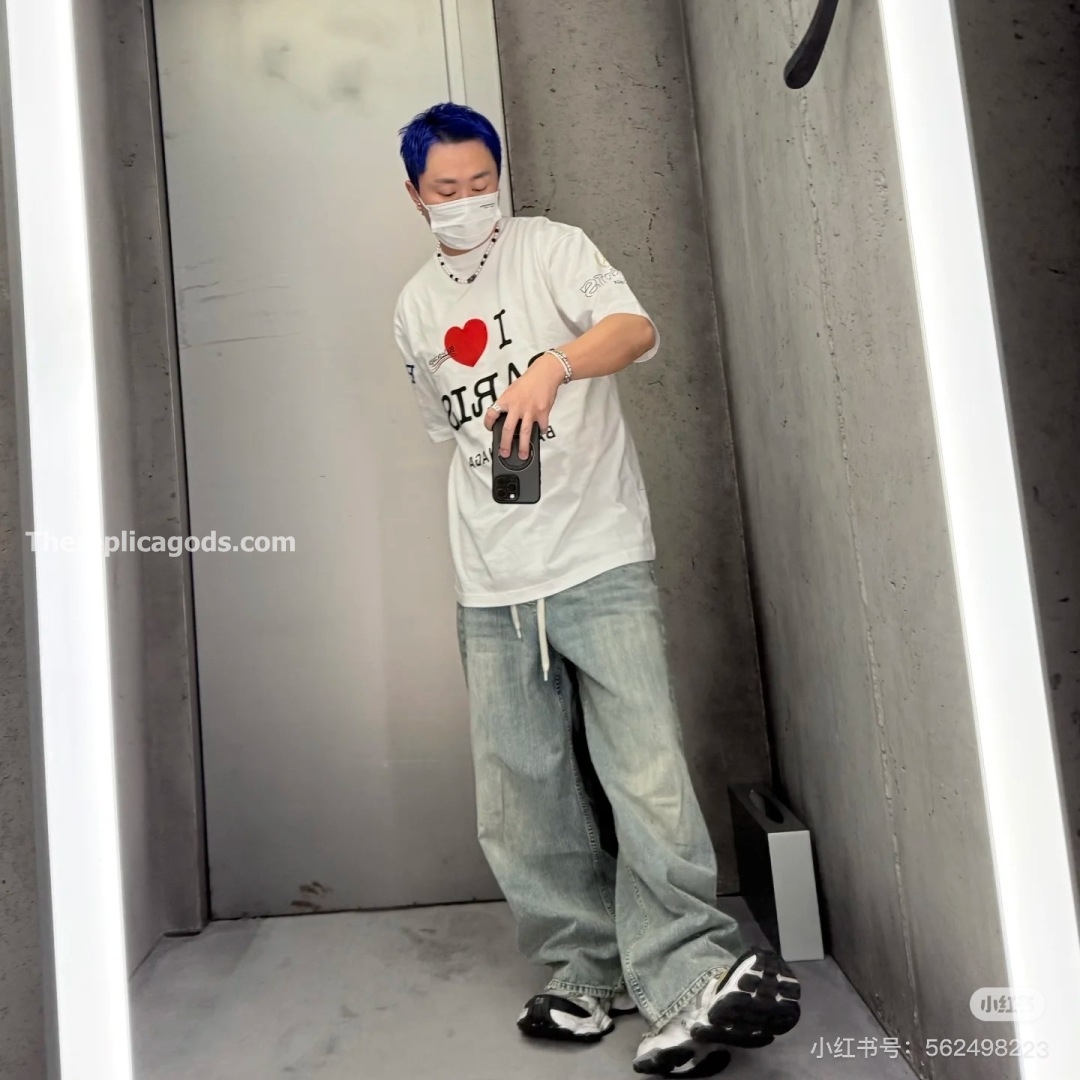 OVERLAYER POLITICAL CAMPAIGN T-SHIRT IN WHITE - TP594