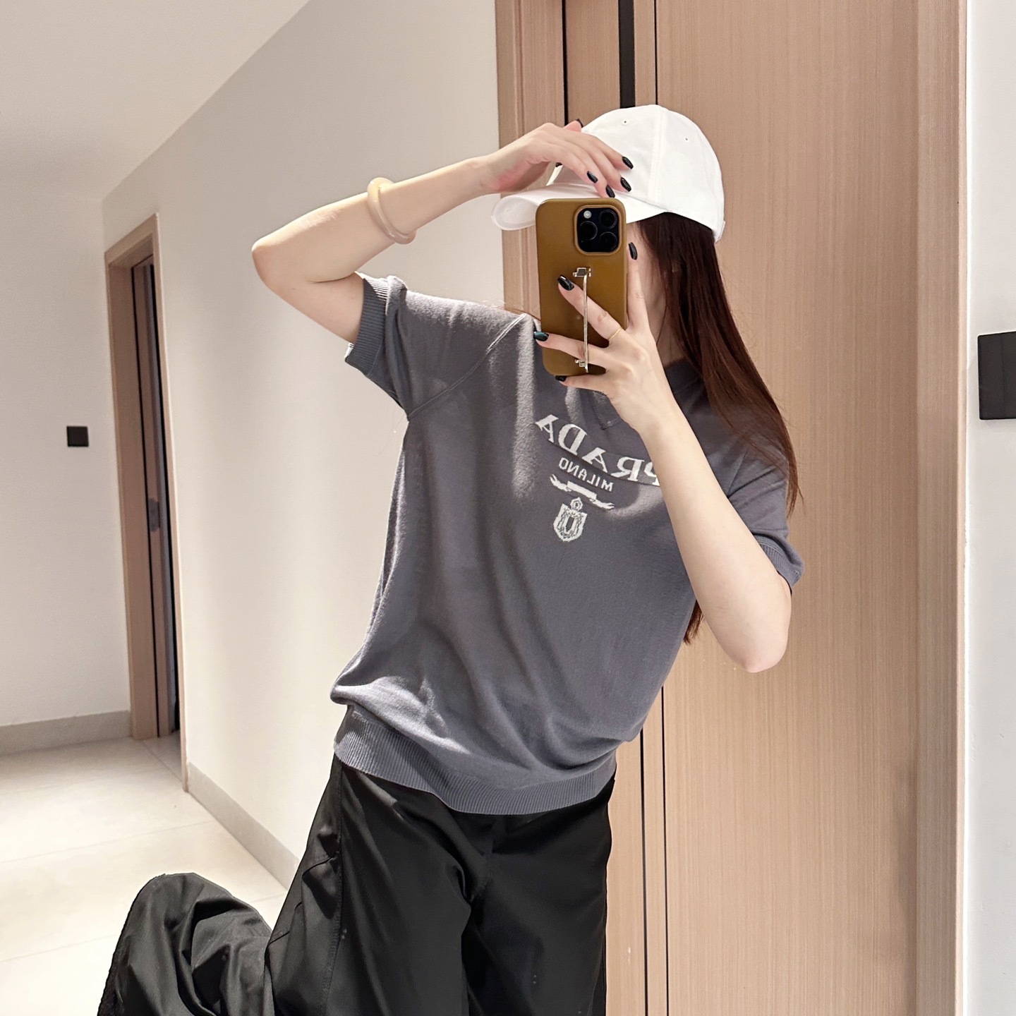 LOGO-INTARSIA KNITTED SHORT-SLEEVE T-SHIRT IN GREY - TP574