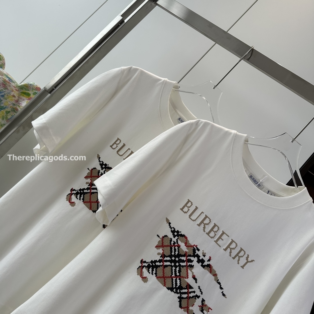 CROSS STITCH EKD​ COTTON T-SHIRT IN WHITE - TP588
