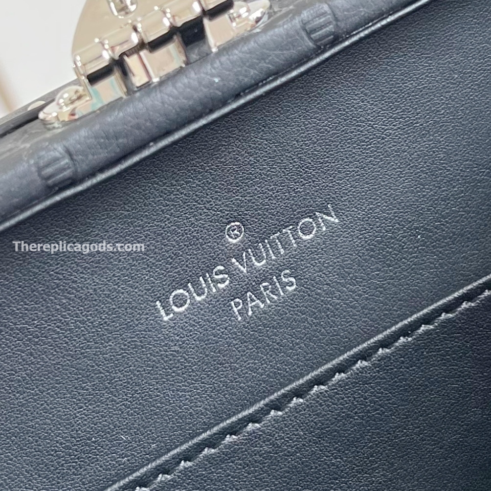 CLUTCH BOX BLACK MONOGRAM SHADOW COWHIDE LEATHER M12876